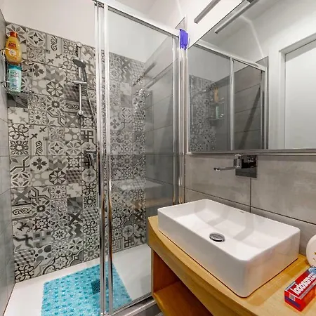 House Giardina Apartment *