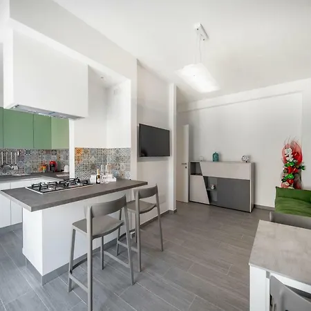 Apartment House Giardina