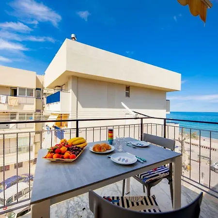 דירה House Giardina